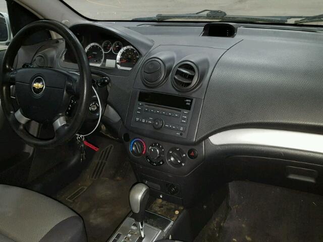 KL1TD6DE4BB171598 - 2011 CHEVROLET AVEO LS SILVER photo 9