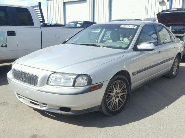 YV1TS90DXY1142497 - 2000 VOLVO S80 T6 TUR SILVER photo 2