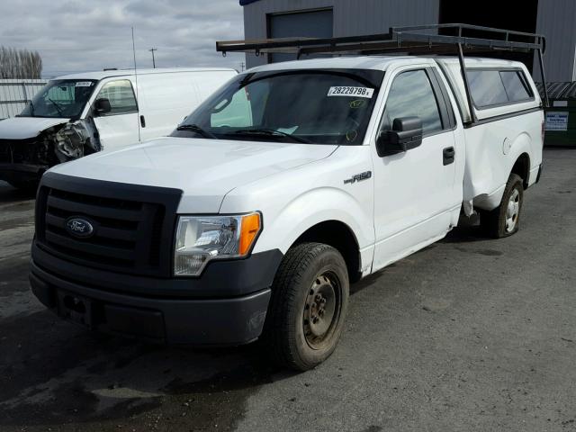 1FTMF1CW3AKA20853 - 2010 FORD F150 WHITE photo 2