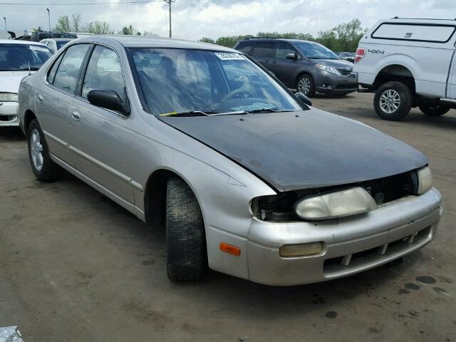 1N4BU31D2VC107529 - 1997 NISSAN ALTIMA XE GOLD photo 1