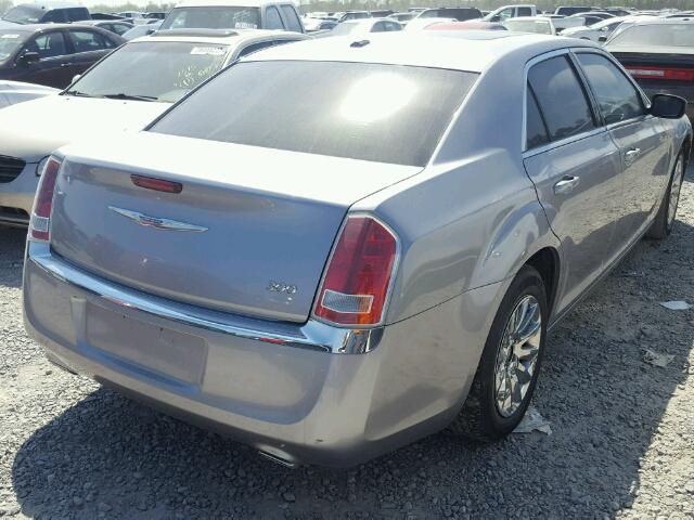 2C3CCAAG6EH235399 - 2014 CHRYSLER 300 SILVER photo 4