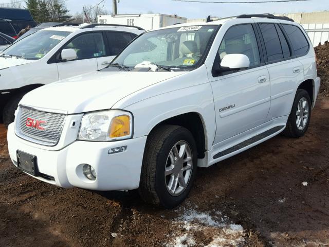 1GKET63M172100738 - 2007 GMC ENVOY DENA WHITE photo 2