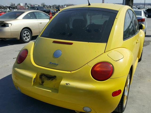 3VWCD21C02M448936 - 2002 VOLKSWAGEN NEW BEETLE 黄色 照片 4