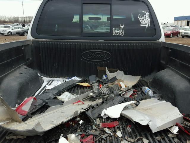 1FTRW08L42KE24910 - 2002 FORD F150 SUPER WHITE photo 6