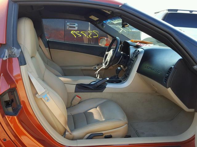 1G1YY24UX55106947 - 2005 CHEVROLET CORVETTE ORANGE photo 5