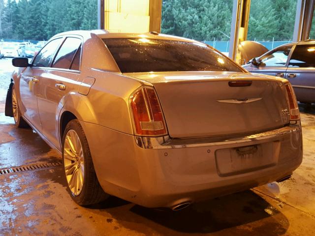 2C3CA6CT1BH531276 - 2011 CHRYSLER 300C SILVER photo 3