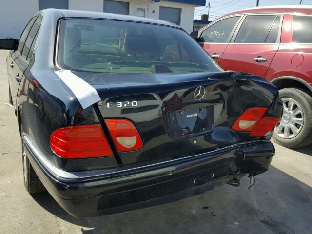 WDBJF65F3WA646329 - 1998 MERCEDES-BENZ E 320 BLACK photo 3