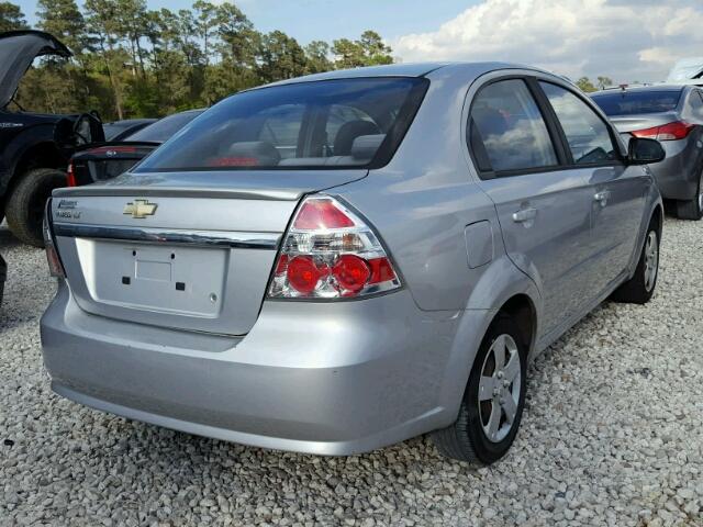 KL1TD56EX9B618114 - 2009 CHEVROLET AVEO LS SILVER photo 4
