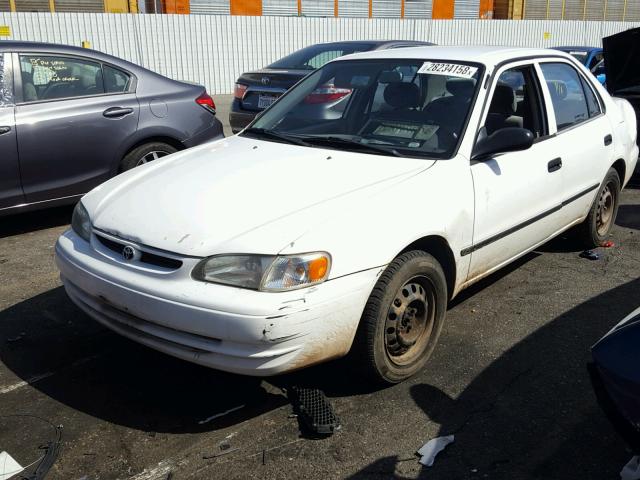 1NXBR12E7YZ365353 - 2000 TOYOTA COROLLA VE WHITE photo 2