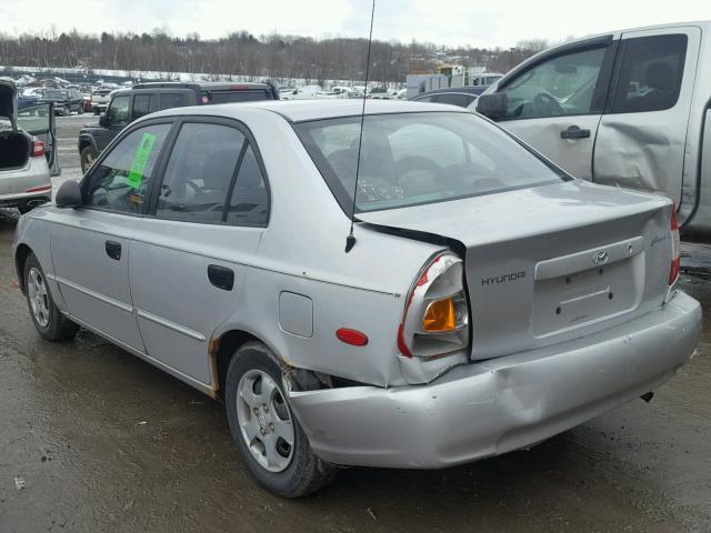 KMHCG45C42U387940 - 2002 HYUNDAI ACCENT GL SILVER photo 3