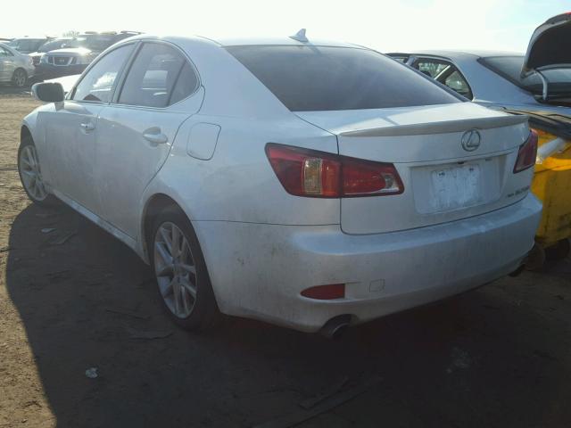 JTHCF5C28C5053346 - 2012 LEXUS IS 250 WHITE photo 3