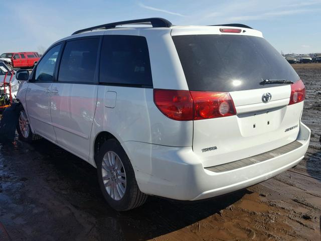 5TDYK4CCXAS338692 - 2010 TOYOTA SIENNA XLE WHITE photo 3