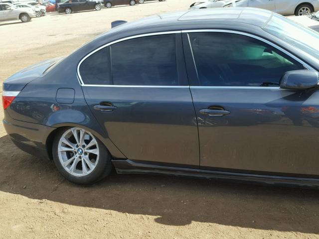 WBANV93549C135154 - 2009 BMW 535 XI GRAY photo 9