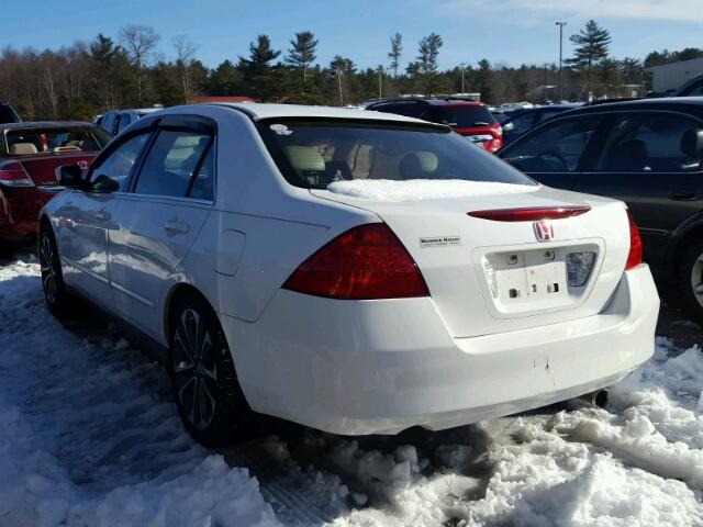 1HGCM56407A112375 - 2007 HONDA ACCORD LX WHITE photo 3