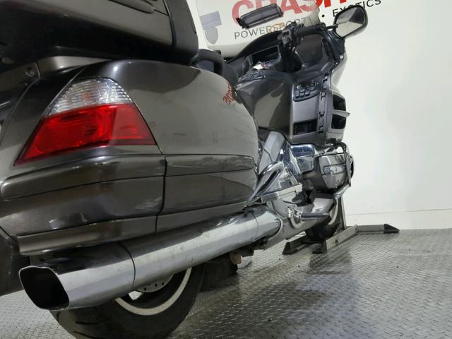 1HFSC47H2AA907157 - 2010 HONDA GL1800 GRAY photo 14