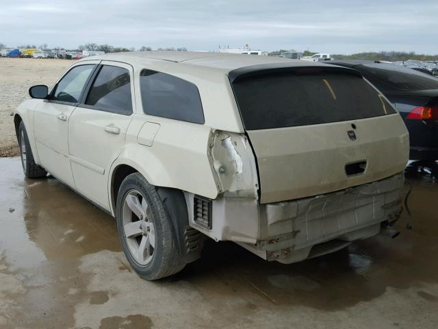 2D4FV48T45H147946 - 2005 DODGE MAGNUM SE WHITE photo 3