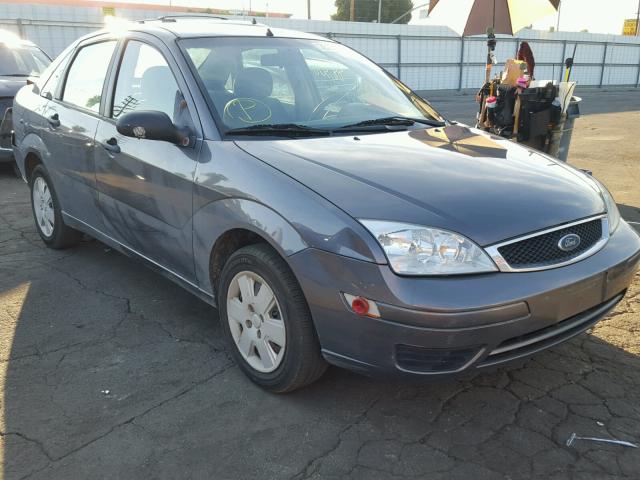 1FAHP34NX7W220054 - 2007 FORD FOCUS ZX4 CHARCOAL photo 1