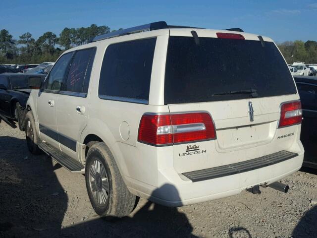 5LMFU27558LJ17197 - 2008 LINCOLN NAVIGATOR WHITE photo 3