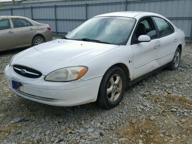 1FAFP5526YA207985 - 2000 FORD TAURUS SES WHITE photo 2