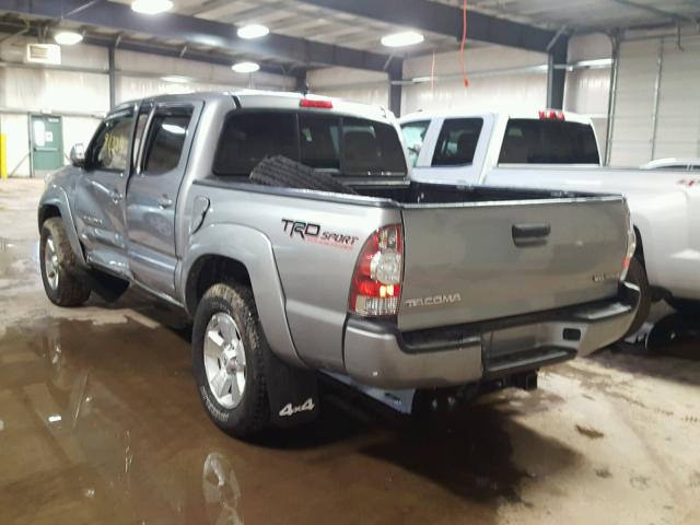 3TMLU4EN7FM191418 - 2015 TOYOTA TACOMA DOU SILVER photo 3