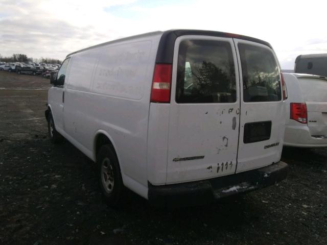 1GCEG15X161109020 - 2006 CHEVROLET EXPRESS G1 WHITE photo 3