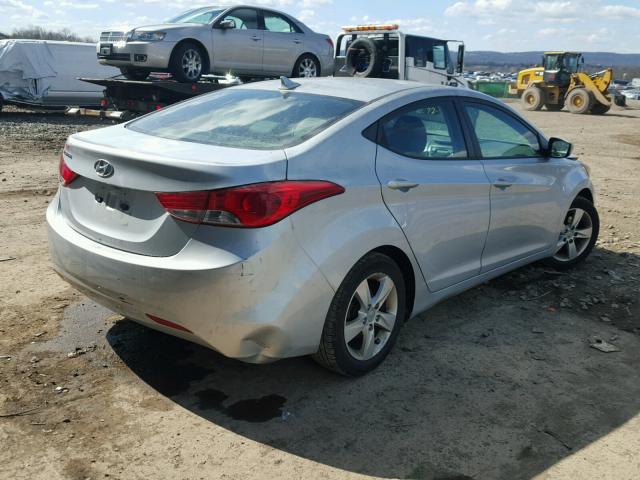 5NPDH4AE8CH073491 - 2012 HYUNDAI ELANTRA GL SILVER photo 4