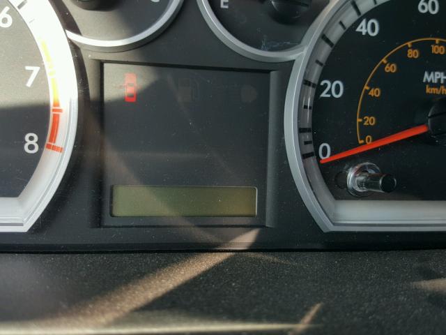 KL1TD5DE8AB072601 - 2010 CHEVROLET AVEO LS SILVER photo 8