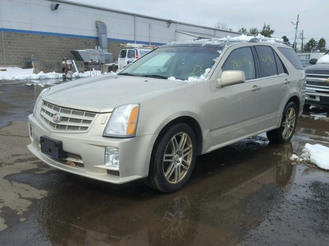 1GYEE437380130609 - 2008 CADILLAC SRX BEIGE photo 2