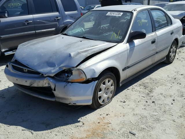 2HGEJ6672WH572896 - 1998 HONDA CIVIC LX SILVER photo 2