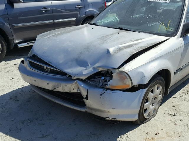 2HGEJ6672WH572896 - 1998 HONDA CIVIC LX SILVER photo 9