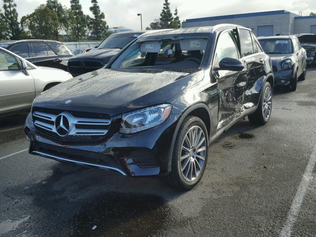 WDC0G4JB2GF013191 - 2016 MERCEDES-BENZ GLC 300 BLACK photo 2