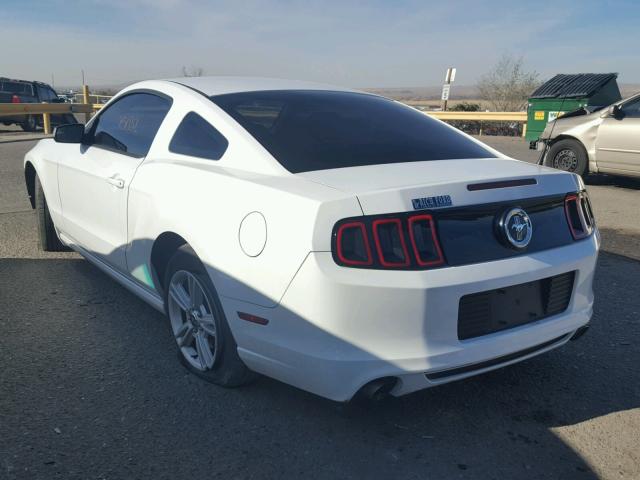 1ZVBP8AM2E5291581 - 2014 FORD MUSTANG WHITE photo 3
