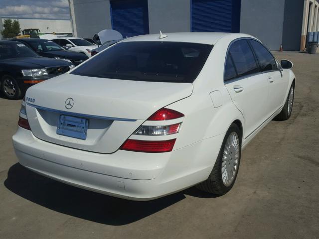 WDDNG71X67A116772 - 2007 MERCEDES-BENZ S 550 WHITE photo 4