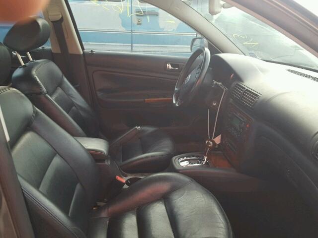 WVWYH63B13E300553 - 2003 VOLKSWAGEN PASSAT GLX 灰色 照片 5