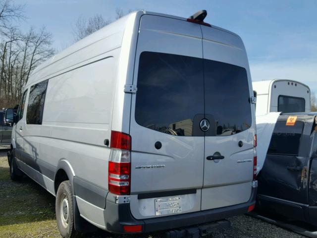 WD4PE8DD1GP207581 - 2016 MERCEDES-BENZ SPRINTER 2 SILVER photo 3