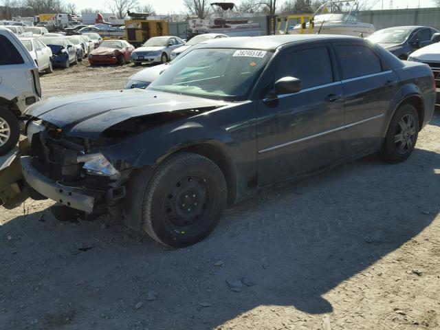 2C3KA43R48H155590 - 2008 CHRYSLER 300 LX BLACK photo 2