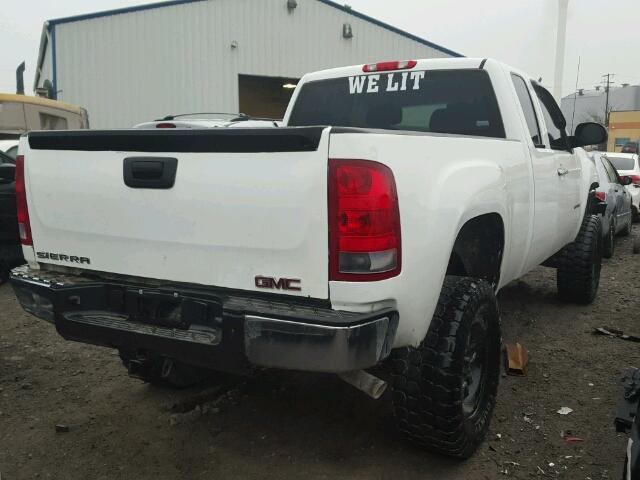 1GTR2TE75CZ261150 - 2012 GMC SIERRA K15 WHITE photo 4