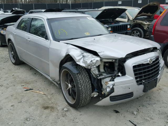 2C3KA43R26H270105 - 2006 CHRYSLER 300 SILVER photo 1