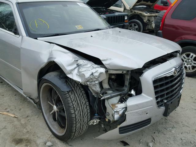 2C3KA43R26H270105 - 2006 CHRYSLER 300 SILVER photo 9