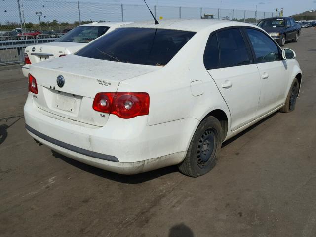 3VWGG71K27M027594 - 2007 VOLKSWAGEN JETTA WHITE photo 4