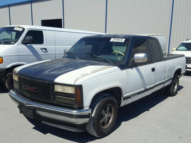 2GTEC19K1P1561975 - 1993 GMC SIERRA C15 WHITE photo 2