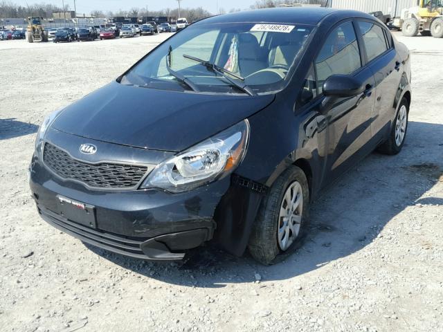 KNADM4A32D6137155 - 2013 KIA RIO LX Սև լուսանկար 2