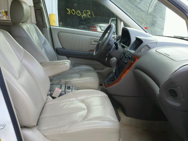 JT6HF10U6Y0145296 - 2000 LEXUS RX 300 WHITE photo 5