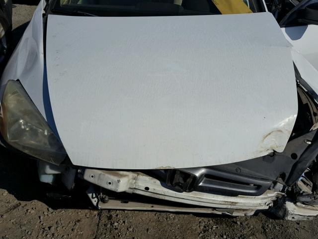 1HGCM56114A070641 - 2004 HONDA ACCORD DX WHITE photo 7