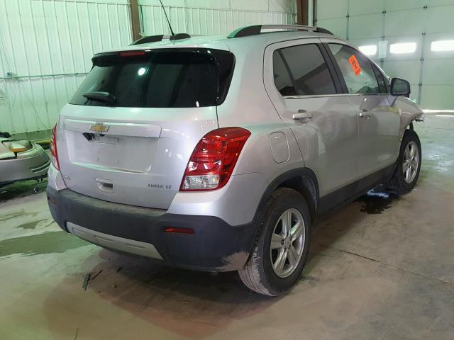 KL7CJLSB4GB653632 - 2016 CHEVROLET TRAX 1LT SILVER photo 4