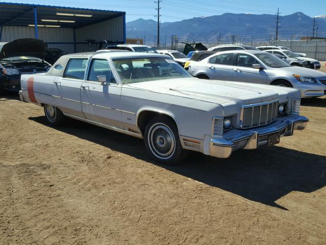 6Y82A863029 - 1976 LINCOLN TOWN CAR WHITE photo 1