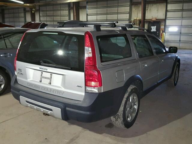 YV1SZ592651188891 - 2005 VOLVO XC70 SILVER photo 4