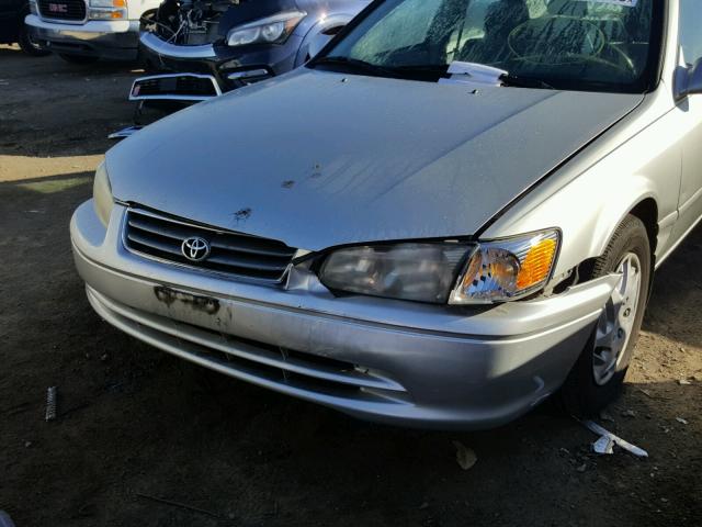 JT2BF22K6Y0284062 - 2000 TOYOTA CAMRY CE SILVER photo 9