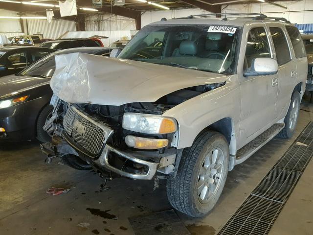 1GKEK63U14J161091 - 2004 GMC YUKON DENA SILVER photo 2