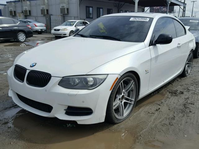 WBAKG1C56CE839608 - 2012 BMW 335 I SULE WHITE photo 2